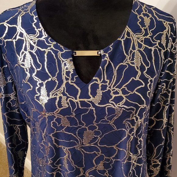 JM Collection Tops - JM Collection women's classic blouse 90% polyester 10% spandex Size M.
